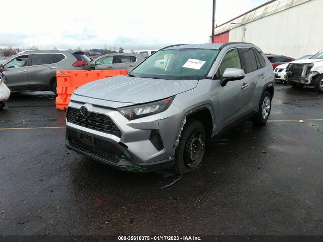 Toyota RAV4 LE 2019 JTMG1RFV3KJ013356 Image 2