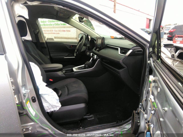 Toyota RAV4 LE 2019 JTMG1RFV3KJ013356 Image 6