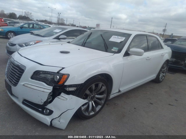 Chrysler 300 2014 2C3CCABG1EH358204 Image 2