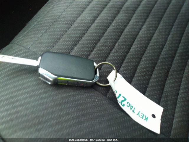 3KPF24AD4KE070706 KIA FORTE FE