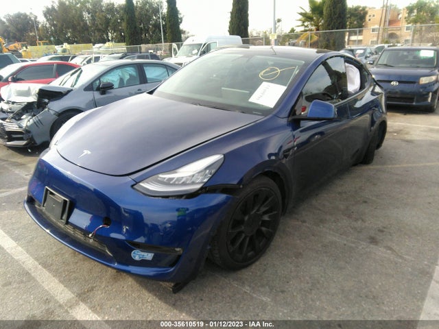 Tesla Model Y Long Range 2021 5YJYGDEE9MF190334 Image 2