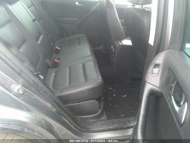 WVGBV3AX8EW560145 Volkswagen Tiguan Sel