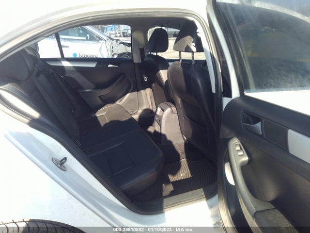 2013 VOLKSWAGEN JETTA SEDAN SE W/CONVENIENCE/SUNROOF VIN: 3VWDP7AJ2DM398759