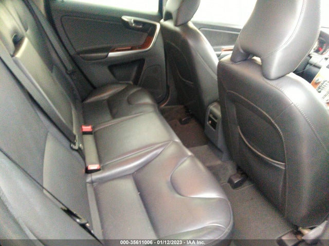 2017 Volvo XC60, VIN: YV440MDUXH2005435