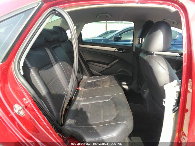 1VWAT7A38FC038979 Volkswagen Passat 1.8t Wolfsburg Ed