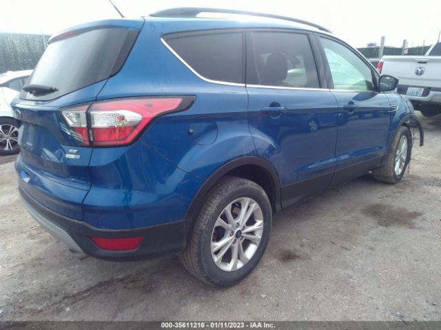 1FMCU9GD4JUC14347 Ford ESCAPE SE