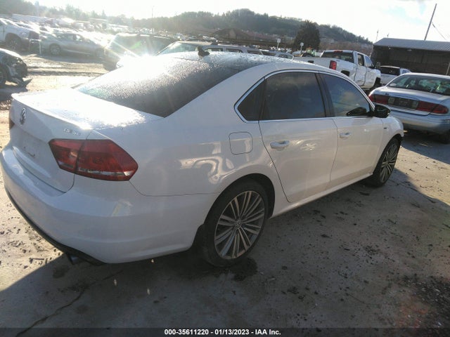 1VWBT7A34FC072955 Volkswagen Passat 1.8t Sport
