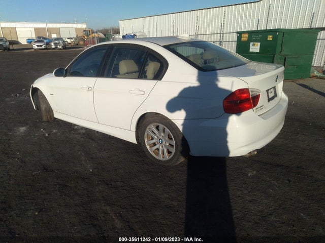 BMW 3 Series 328i 2007 WBAVA33597PV64840 Image 4
