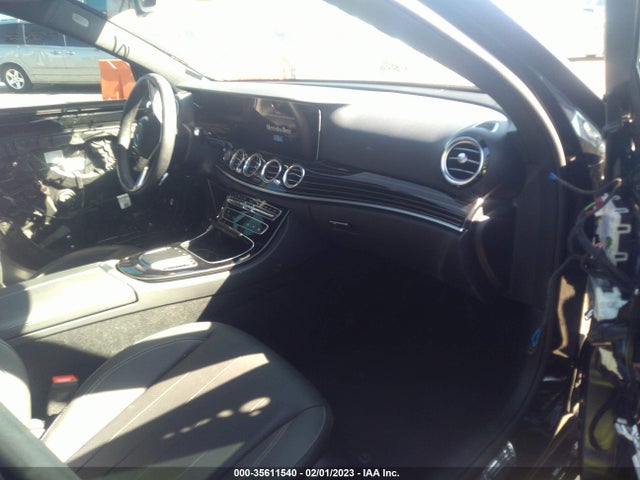 2022 Mercedes-Benz E-Class, VIN: W1KZF8DB6NB083337