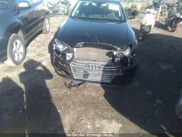 2019 Audi A4, VIN: WAUENAF48KN014366