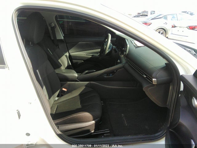 2022 HYUNDAI ELANTRA SEL VIN: 5NPLM4AG9NH075777