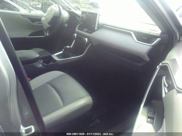 2019 Toyota RAV4, VIN: JTMA1RFV4KD516978