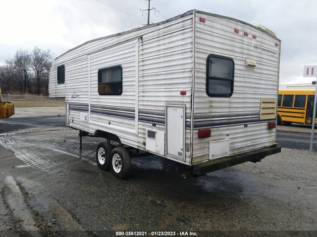 1998 WILDERNESS 24 L FIFTH WHEEL TRAILER VIN: 1ED5C2425W5331582