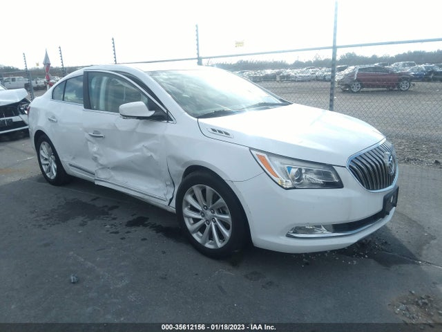 2015 Buick LaCrosse, VIN: 1G4GB5G3XFF118774