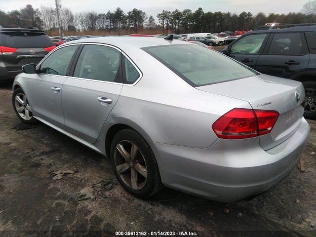 2015 VOLKSWAGEN PASSAT 1.8T LIMITED EDITION VIN: 1VWAT7A32FC072402
