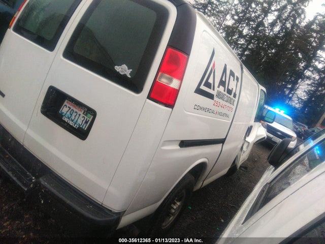 Chevrolet EXPRESS CARGO VAN 2017 1GCWGAFF1H1114070 Image 4