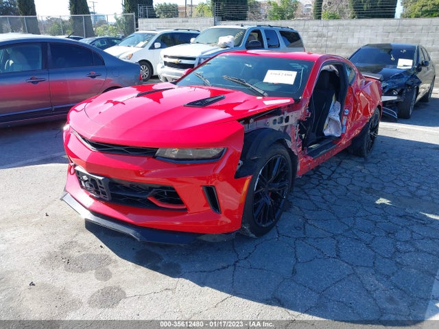Chevrolet Camaro 1lt 2018 1G1FB1RX8J0129219 Image 2