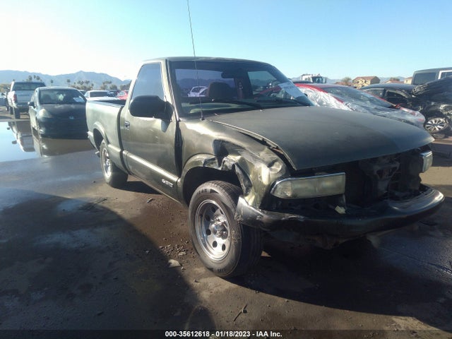 2001 CHEVROLET S-10 VIN: 1GCCS145X18205024