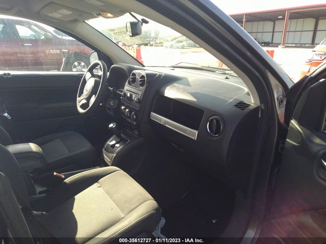 2017 Jeep Compass, VIN: 1C4NJCBA9HD123567