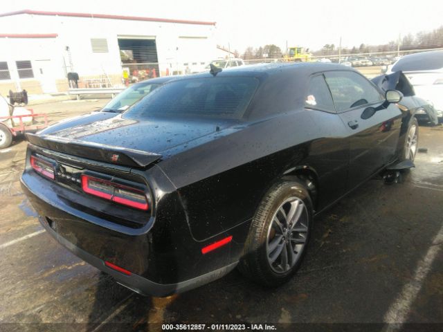2C3CDZGG8JH205379 Dodge Challenger Gt