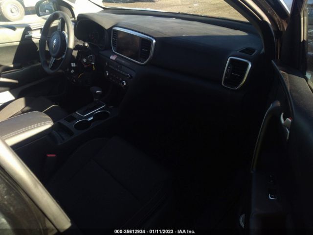 KNDPMCAC9M7942817 KIA Sportage Lx