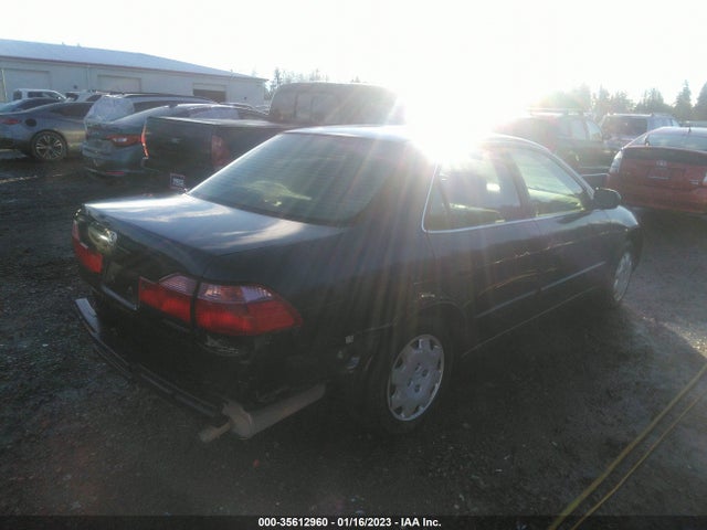 2000 HONDA ACCORD SDN LX VIN: JHMCG5644YC032118