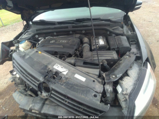 2014 VOLKSWAGEN JETTA SEDAN SE VIN: 3VWD17AJ1EM261878