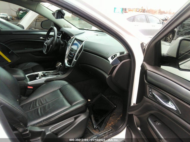 2014 Cadillac SRX, VIN: 3GYFNAE35ES624830