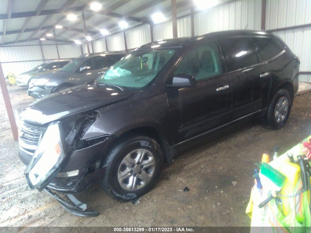 Chevrolet Traverse Ls 2015 1GNKRFED0FJ250880 Image 2