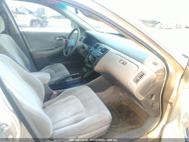2000 HONDA ACCORD SDN LX VIN: 1HGCG5649YA016995