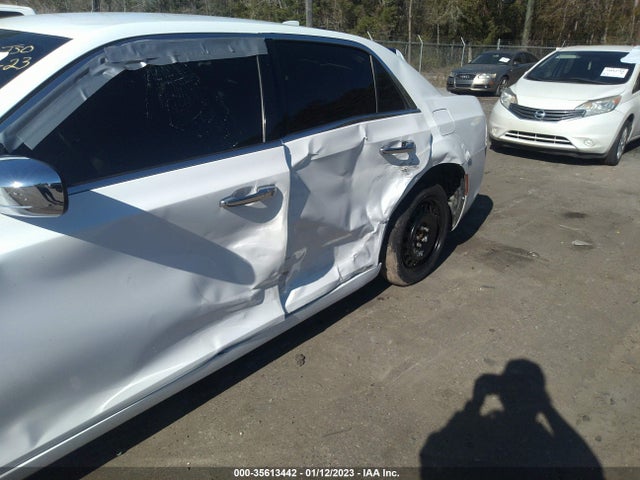 Chrysler 300 Limited 2019 2C3CCAEG7KH528220 Image 6