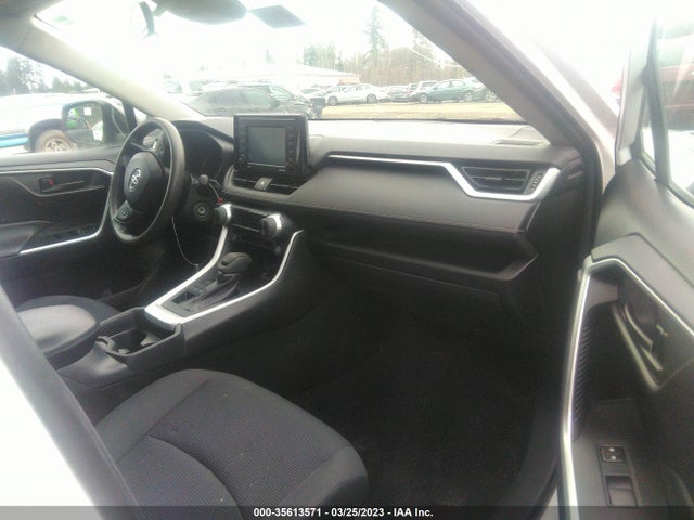 Toyota RAV4 LE 2020 2T3F1RFV6LC085183 Image 5