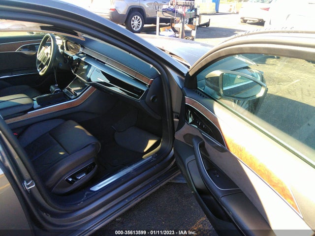 2019 Audi A8, VIN: WAU8DAF84KN013038