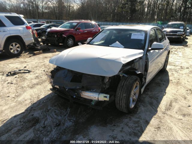 WBA3C3C57FP662930 BMW 3 Series 320i Xdrive