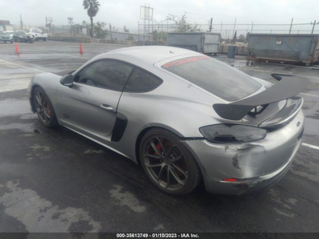 2020 PORSCHE 718 CAYMAN WP0AC2A8XLS289506 Photo 2