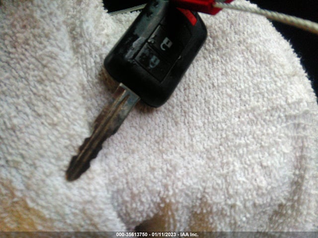 JA4AD2A32JZ052007 Mitsubishi Outlander Es