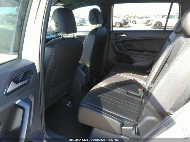 3VVCB7AXXNM025490 Volkswagen Tiguan Se R-line Black