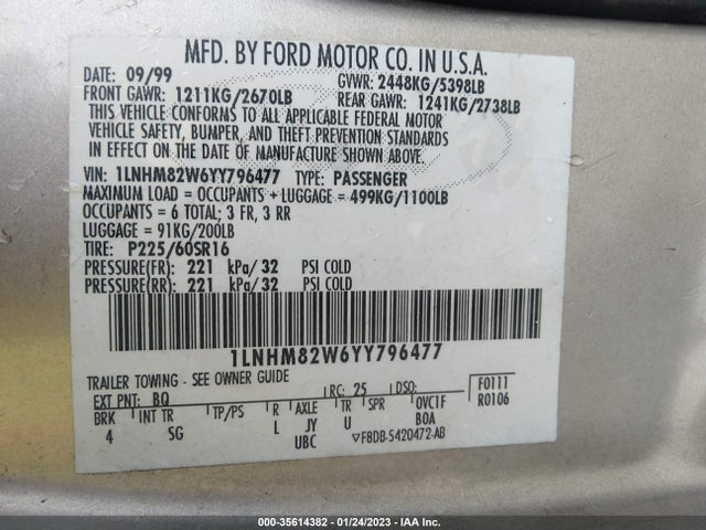 Lincoln Town Car 2000 1LNHM82W6YY796477 Image 10