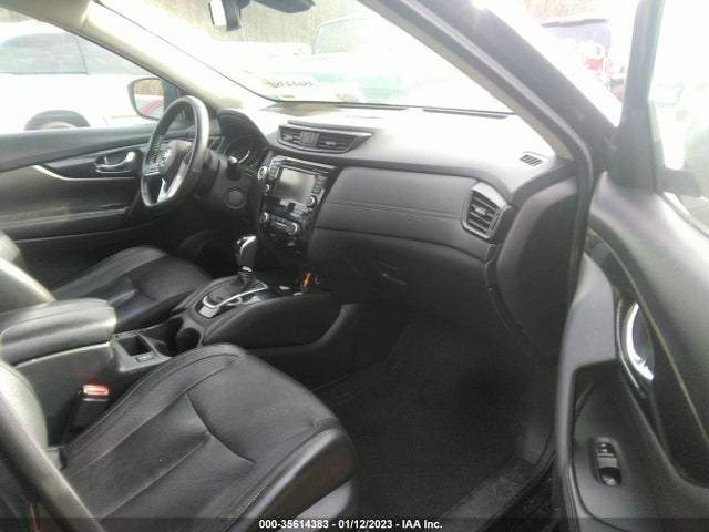 2018 Nissan Rogue, VIN: 5N1AT2MT1JC796040