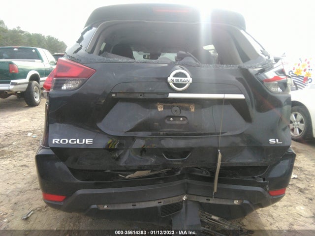 2018 Nissan Rogue, VIN: 5N1AT2MT1JC796040