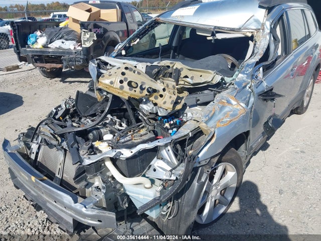 Subaru Outback 2.5i Premium 2014 4S4BRCCC6E3267439 Image 6