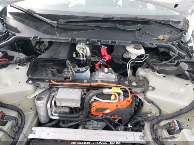 7SAYGAEE5NF427064 Tesla Model Y Long Range
