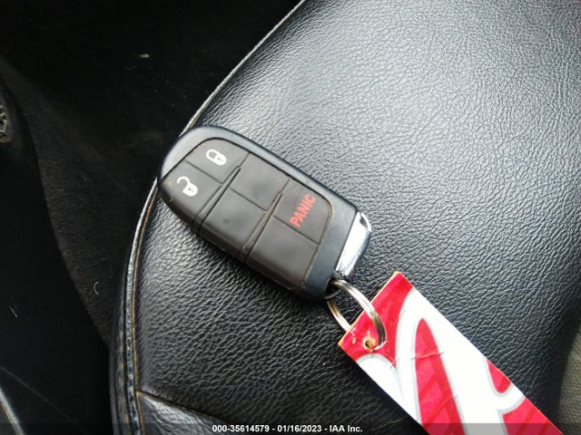 2020 Jeep Compass, VIN: 3C4NJCBB9LT253196
