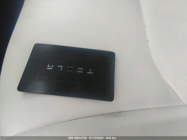 2021 Tesla Model Y, VIN: 5YJYGDED3MF132615