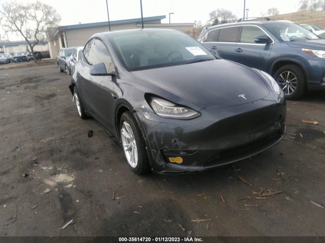 2021 Tesla Model Y, VIN: 5YJYGDED3MF132615