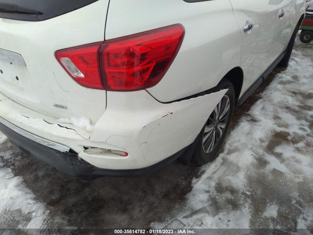 2017 Nissan Pathfinder, VIN: 5N1DR2MM5HC652473