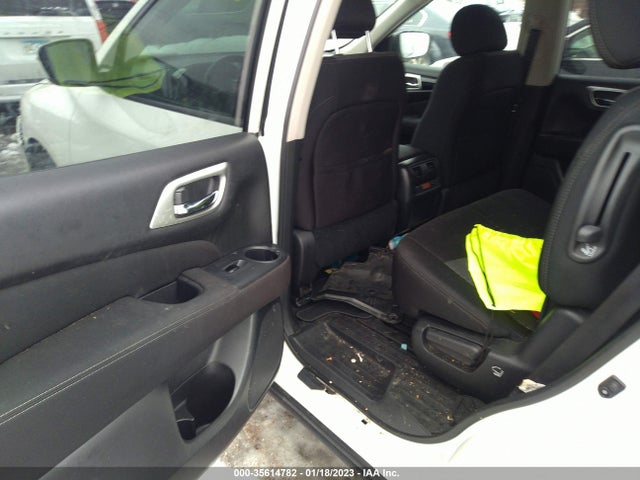 2017 Nissan Pathfinder, VIN: 5N1DR2MM5HC652473