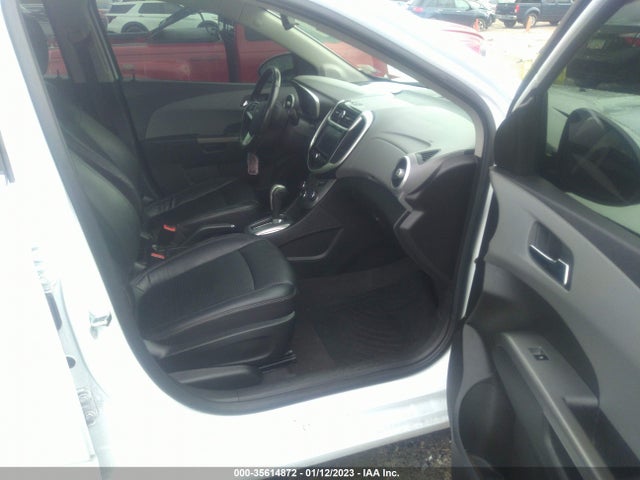 Chevrolet Sonic Premier 2017 1G1JF5SB9H4136221 Image 6