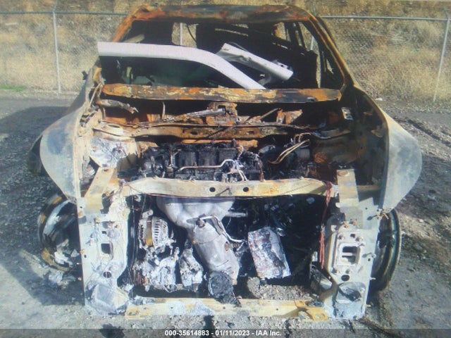 1C4PJLCB2EW323383 Jeep Cherokee Latitude