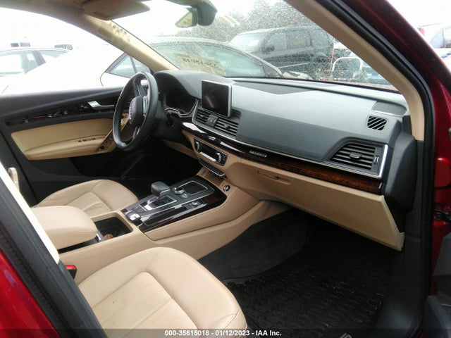 WA1BNBFY1L2004242 Audi Q5 Premium Plus